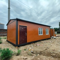 Maison modulaire en conteneur moderne, aspect bois, ignifuge, écologique, panneaux sandwich en acier, construction rapide, conception préfabriquée en kit