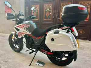 Moto de rue à moteur essence d'occasion, origine Jiangsu, vitesse maximale >80 km/h - Product Image 5