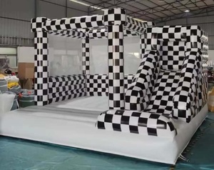 Château gonflable écologique en PVC noir et blanc à carreaux, taille 4x4m, avec motif géométrique moderne pour événements et mariages élégants - Product Image 3