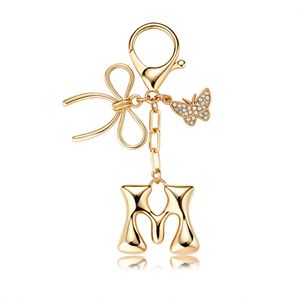 Pendentif porte-clés papillon lettre en métal, style simple et élégant, populaire en Europe, pour sacs et accessoires de mode - Product Image 4
