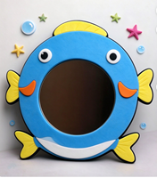 Miroir en mousse EVA mignon de style dessin animé, adapté à la décoration de la chambre des enfants, diverses formes de dessins animés peuvent être personnalisées sur demande.