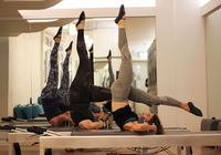 Lit d'entraînement de base de réformateur de Pilates en aluminium classique multifonctionnel Offre Spéciale pour l'exercice de tout le corps