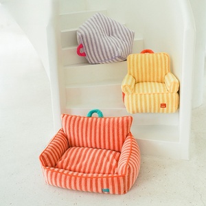 Lit rayé pour animaux <span class=keywords><strong>de</strong></span> compagnie canapé chaud nid <span class=keywords><strong>de</strong></span> chat confortable et respirant amovible et lavable canapé mignon pour animaux <span class=keywords><strong>de</strong></span> compagnie - Product Image 2
