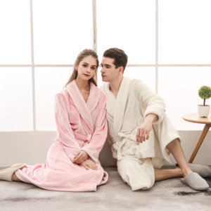 Vente en gros <span class=keywords><strong>de</strong></span> peignoirs en flanelle polychrome personnalisés pour femmes, draps <span class=keywords><strong>de</strong></span> serviettes <span class=keywords><strong>de</strong></span> <span class=keywords><strong>bain</strong></span> <span class=keywords><strong>de</strong></span> luxe - Product Image 2