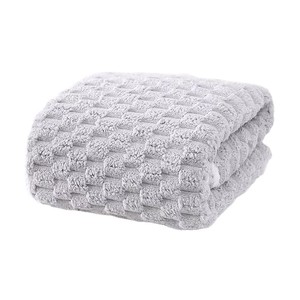 Serviette de bain en polaire corail Yuwei, douce, absorbante et à séchage rapide pour adultes - Product Image 5