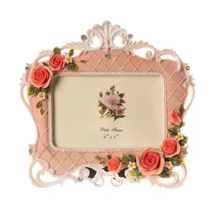 OEM Vintage Europe Style Picture Frame White Rose Photo Frame Carved Flowers Resin Photo Frame Manual Simulation Flowers