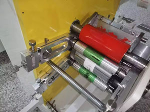 Prix bas rouleau à rouleau 2 couleurs étiquette <span class=keywords><strong>Flexo</strong></span> <span class=keywords><strong>machine</strong></span> d'impression Polyester Satin ruban <span class=keywords><strong>Flexo</strong></span> imprimante <span class=keywords><strong>Machine</strong></span> - Product Image 5