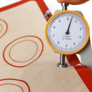 <span class=keywords><strong>Tapis</strong></span> de cuisson en silicone résistant aux hautes températures, <span class=keywords><strong>tapis</strong></span> à rouler, <span class=keywords><strong>tapis</strong></span> de pétrissage antiadhésif pour macarons, <span class=keywords><strong>Silpat</strong></span> – Vente chaude en usine - Product Image 3