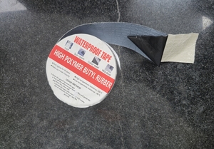 Cinta de goma de butilo multiusos para exteriores, membrana impermeable para reparación de fugas de techos y túneles - Product Image 3