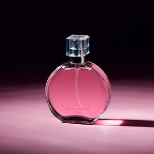 Vente Flash : Eau de Parfum Femme Longue Durée, Parfum Floral Rose pour Dames, Vaporisateur Populaire pour Spectacles en Direct, Vente en Gros Personnalisée - Product Image 5