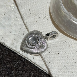 Pendentif en argent pur S925, cœur brossé, design de niche, simple et tendance, vintage, doux, cool, charmes en forme de cœur - Product Image 2