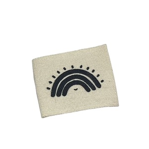 Etichette in cotone all'ingrosso resistenti al sudore e all'usura, etichette per il collo con stampa nitida e precisa per <span class=keywords><strong>maglie</strong></span> da allenamento e asciugamani assorbenti per bambini - Product Image 1