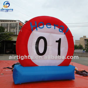 Panneau de signalisation gonflable géant de 3m, âge ou Logo personnalisé, panneau HOERA pour fête d'anniversaire - Product Image 2