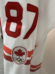 Maillot de hockey sur glace Canada rouge, noir et blanc pour hommes 25-26, broderie 97 <span class=keywords><strong>Connor</strong></span> McDavid, 8 Cale et Makar, 29 Nathan et MacKinnon - Product Image 4