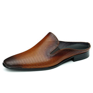 Demi-paire de pantoufles décontractées en cuir pour hommes, pantoufles perforées en cuir véritable à bout fermé, chaussures en cuir rétro décontractées pour affaires - Product Image 5