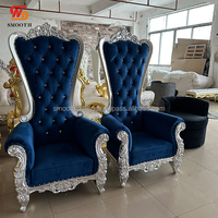 Sillón de Lujo Azul Oscuro con Respaldo Alto, Estilo Contemporáneo, para Hotel o Bodas, con Marco Plateado, Tela Resistente y Tamaño Personalizable