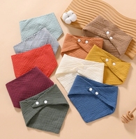 Vente d'usine : Bavoirs réglables pour nouveau-né en mousseline 100% coton, couleur unie, avec bouton