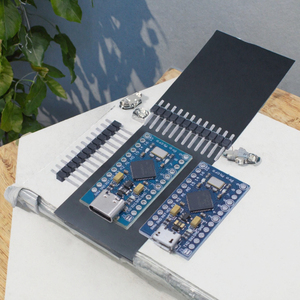 Carte de développement ATMEGA32U4 entièrement équipée, à montage en surface, avec microPython intégré, pour l'apprentissage et le prototypage - Product Image 3