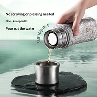 Botol Titanium Drop Water, Cangkir Titanium Murni, Flask Vakum Titanium, Tutup Magnetik Buka Cepat, Desain Elegan dengan Seksi Bambu, Hadiah Bisnis