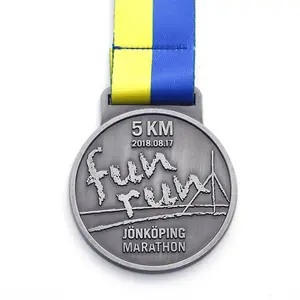 Medali OEM medali kosong kustom ukiran medali maraton lari kustom medali olahraga logam penjualan panas