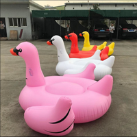 Cygne gonflable coloré pour piscine - Matériau PVC écologique - Capacité 100-500 kg - Utilisation en extérieur