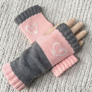 Guantes Cálidos Bordados de Invierno para Mujer - Lindo Diseño de Ojo de Gato Negro, Pájaro y Corazón, Guantes sin Dedos Antideslizantes, Duraderos. - Product Image 3