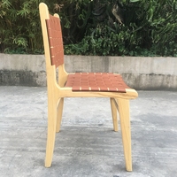 Chaises de salle à manger empilables en teck massif de style nordique avec sièges en cuir tressé, adaptées aux cafés, restaurants et hôtels