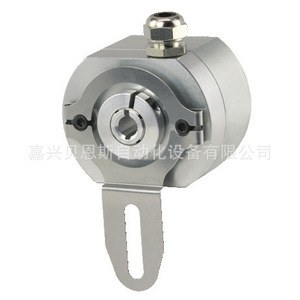 Encodeur absolu Accu-Coder 960-T-01-G-09-PP-SF-G6-CE, connecteur à extrémité ronde 38 mm, application servo - Product Image 2