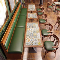 Ensemble de chaises de table en bois marbré légères et durables pour les restaurants, les cafés et les fast-foods.