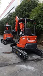Mini-excavatrice sur chenilles de haute qualité Tide Power 2,5t TD25U Moteur Perkins Pompe double Moteur Eaton Garantie 1 an - Product Image 6