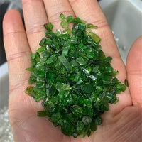 Nouveautés : Pierres de cristal rares en vrac, décorations, éclats de cristal de diopside vert naturel de 5-8 mm à vendre