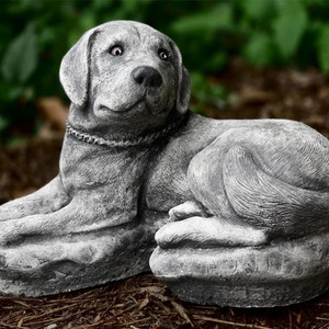 Estatua de Labrador Acostado, Linda Figura de Labrador de Piedra <span class=keywords><strong>para</strong></span> Jardín, Decoración de Perro <span class=keywords><strong>para</strong></span> Exteriores, Estatua de Perro de <span class=keywords><strong>Cemento</strong></span>, Escultura de Perro de Concreto - Product Image 1