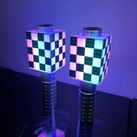 RICHSHINING Bâton lumineux LED portable en forme de microphone Rechargeable Carré Clignotant Bâton Lumineux pour Fêtes Concerts Festivals