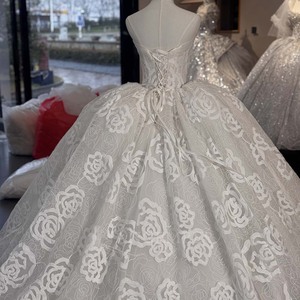 Vestido de Novia Moderno de Gala Wx363 con Escote Corazón, Cola Capilla, Largo hasta el Suelo, Adornado con Malla y Encaje, Tallas Grandes - Product Image 5