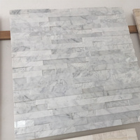 Panneaux de marbre rainuré blanc, marbre de Carrare naturel, pierre de culture pour carreaux muraux intérieurs