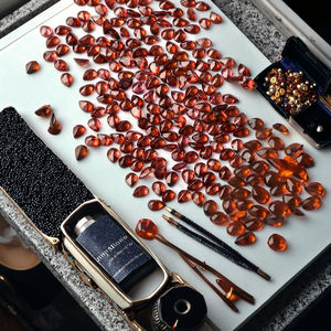 Высокое качество натуральный гранат драгоценные камни Красный Овальный Ограненный камни для изготовления ювелирных изделий по конкурентоспособным ценам - Product Image 1