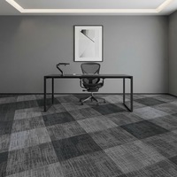 Dalles de moquette grises de luxe en velours uni, multifonctionnelles, ignifuges, 50x50cm, pour salles de conférence