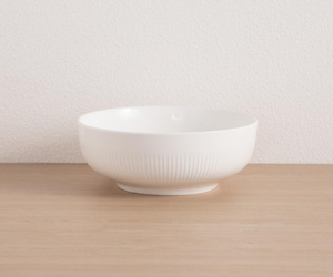 Nouvel ensemble de vaisselle en porcelaine fine gaufrée, assiettes, bols et tasses à relief côtelé blancs, pour cuisine moderne, hôtels et restaurants, vente en gros - Product Image 5