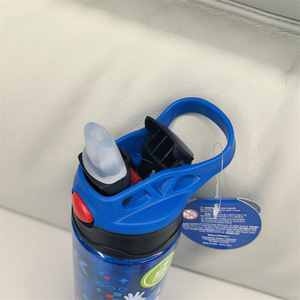 Vaso <span class=keywords><strong>de</strong></span> Agua Infantil Smiggle <span class=keywords><strong>de</strong></span> Minecraft, Verde, <span class=keywords><strong>de</strong></span> Plástico, Gran Capacidad, con Spray, Antideslizante, Deportivo - Product Image 3