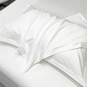 Federa Rettangolare per Letto Singolo 60x80 in Cotone Bianco Satinato di Qualità Cinque Stelle - Product Image 2