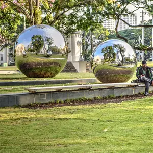 Grande decorazione da giardino per esterni grande sfera in metallo lucidato a specchio scultura a sfera cava in acciaio inossidabile