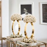 Support de vase de centre de table de mariage en acrylique transparent doré, classique, de haute qualité, personnalisé, 60 cm, avec perles suspendues, pour la présentation de fleurs, décoration de table