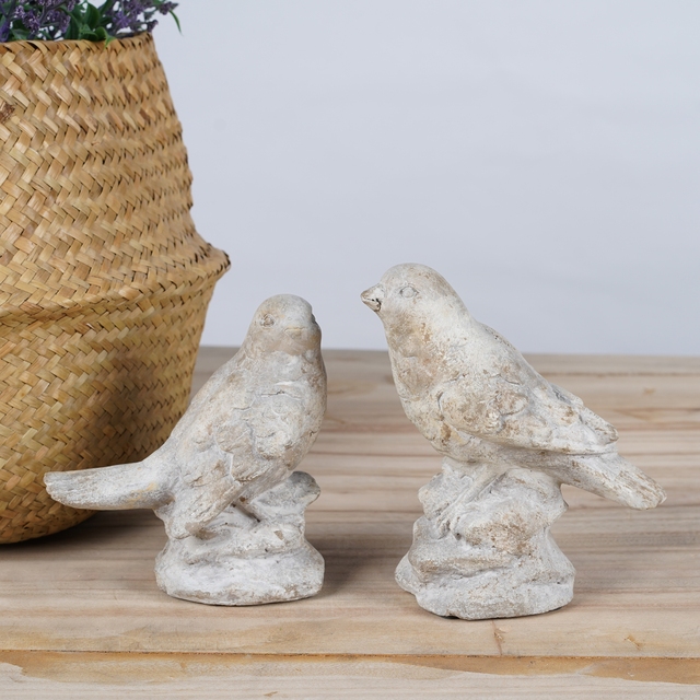 Lianda Hot Sale Modern Style Small Home Decor Hand Carved Cement Bird Figurines Garden Decoration Animal Pigeon Statue