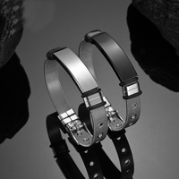 Bracelet de montre en maille d'acier inoxydable pour la Saint-Valentin et les anniversaires, bracelet de couple personnalisable avec plaque incurvée miroir, promotionnel