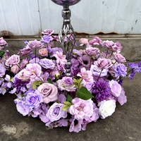 Boule de fleurs artificielles ronde Muwei - Élégante boule de pompons suspendue pour la décoration de plafond de mariage, allée et fête