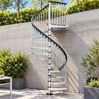 Escalier en colimaçon préfabriqué sur mesure avec colonne centrale en acier et marches en bois pour la maison