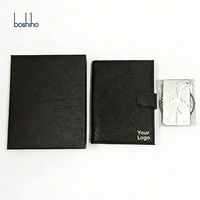 Set de Etiqueta de Equipaje y Porta Pasaportes de Cuero PU Vintage con Cierre de Botón, Caja de Embalaje para Regalo de Padrino de Boda o Dama de Honor, Personalizado para Viajes