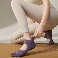 Chaussettes tricotées antidérapantes à la mode avec logo inférieur Accessoires de ballet de danse Pilates de yoga confortables