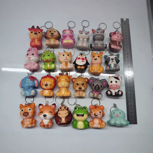 พวงกุญแจตุ๊กตาสัตว์การ์ตูนนุ่มนิ่ม บีบแล้วคืนรูปช้าๆ ของเล่นคลายเครียด 24 แบบ รูปทรง 3 มิติ พกพาสะดวก - Product Image 1