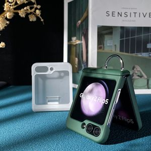 สำหรับ Samsung Z เคสโทรศัพท์แบบมีห่วงใส่ป้องกันการขีดข่วนพับได้สำหรับ <span class=keywords><strong>Galaxy</strong></span> <span class=keywords><strong>ZFlip3</strong></span> 4สัมผัสผิวฝาหลังเคสตั้งแหวนพับ - Product Image 2